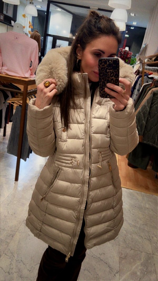 ABRIGO BERLÍN CRUDO ENOLA