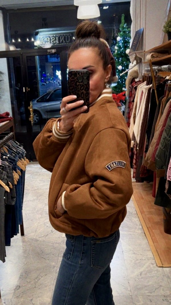 BOMBER FLOW CARAMELO ENOLA