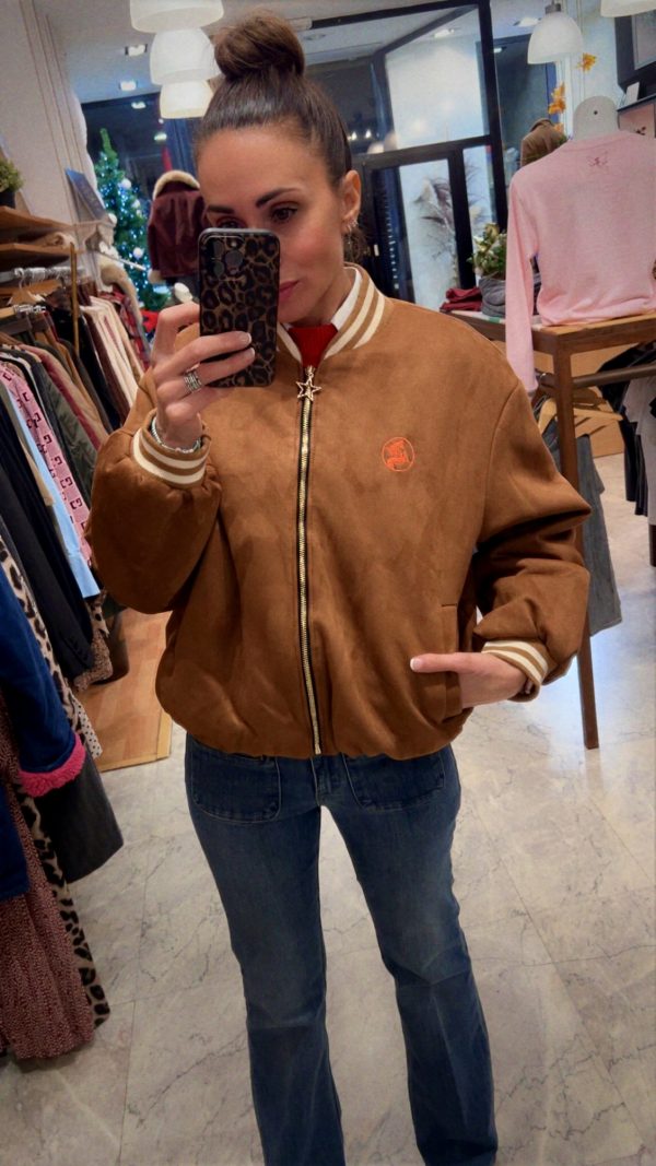 BOMBER FLOW CARAMELO ENOLA